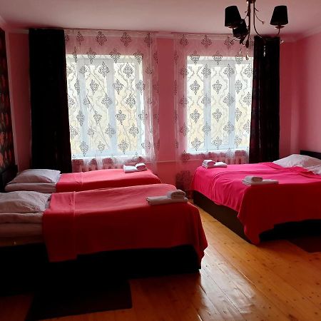 Red Stone Guest House Kazbegi Dış mekan fotoğraf