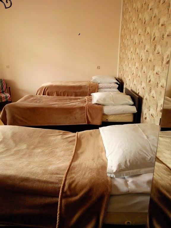 Red Stone Guest House Kazbegi Oda fotoğraf