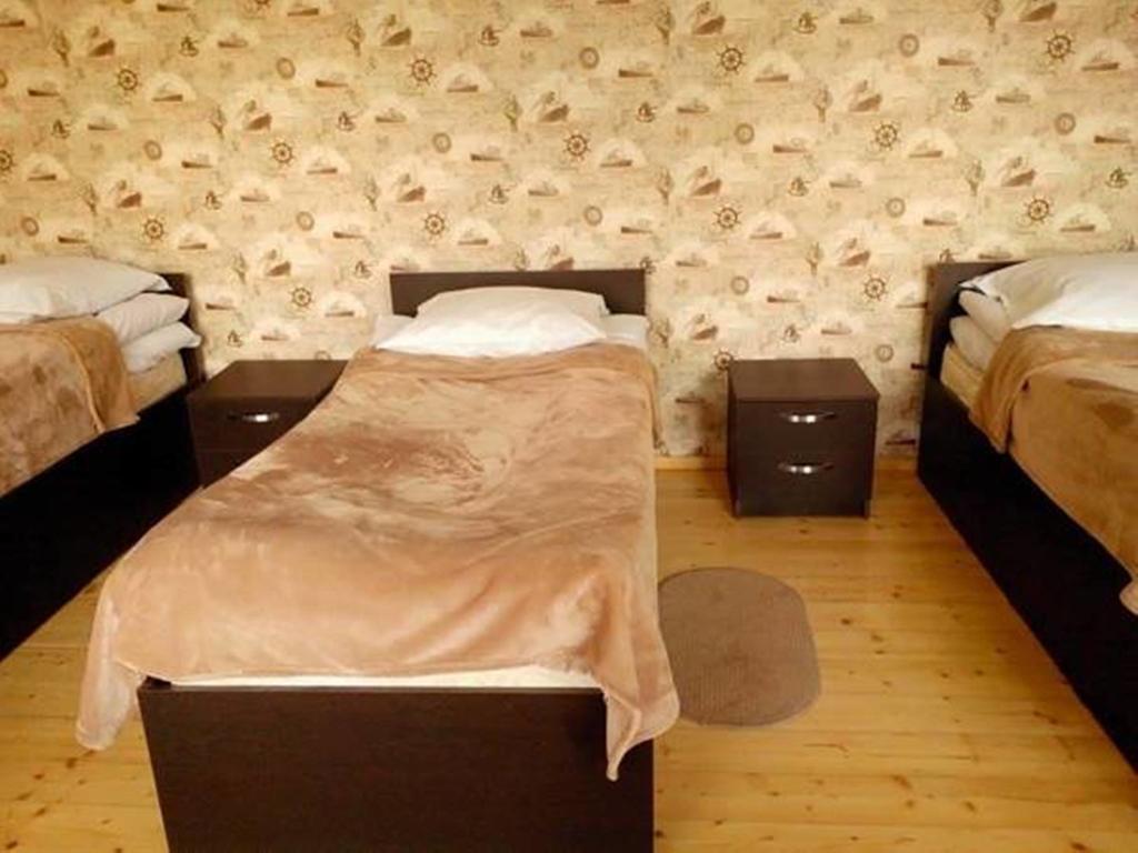 Red Stone Guest House Kazbegi Dış mekan fotoğraf