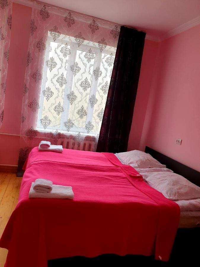 Red Stone Guest House Kazbegi Dış mekan fotoğraf